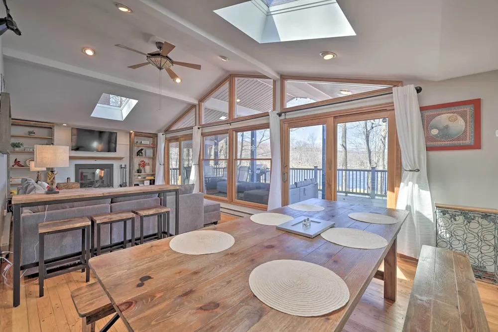 Locust Lake Village Cabin w/ Deck & Lake View!