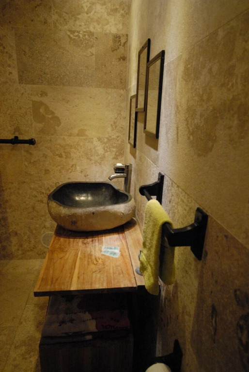 VeLouThim Apartments