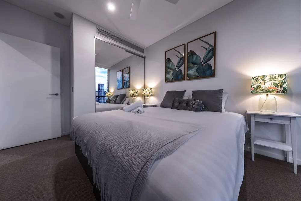 Airhome Southbank Riverside Tower