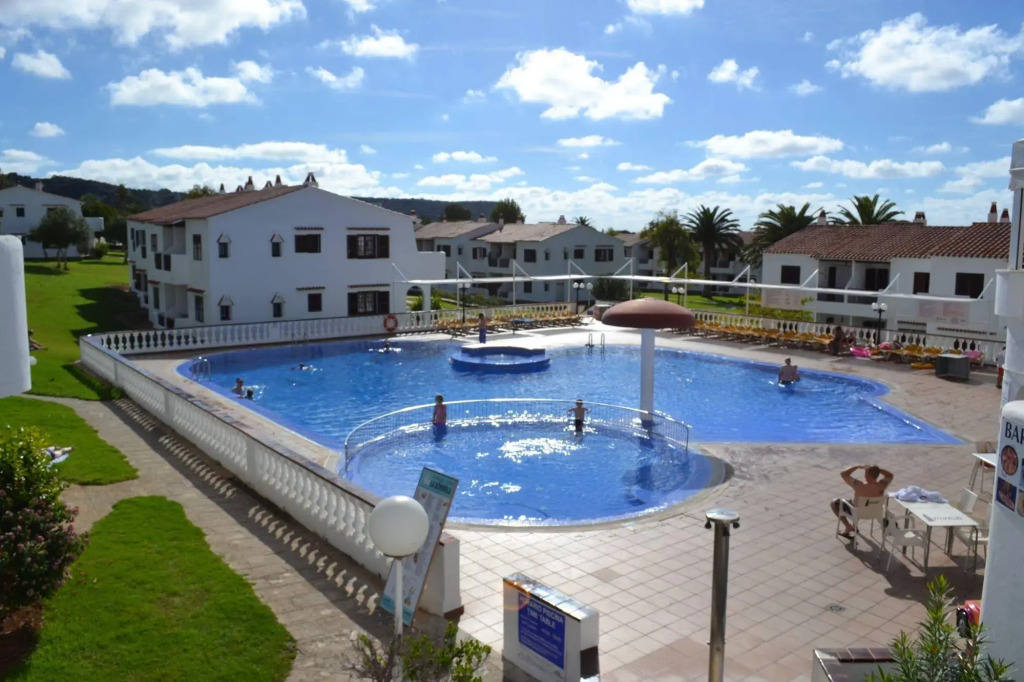 Apartamentos Son Bou Gardens By MENORCARENTALS
