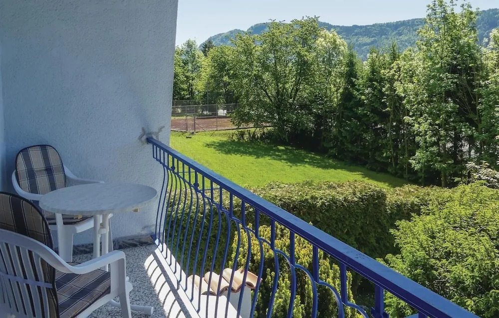 Stunning Apartment in Sattendorf With 1 Bedrooms, Wifi and Outdoor Swimming Pool
