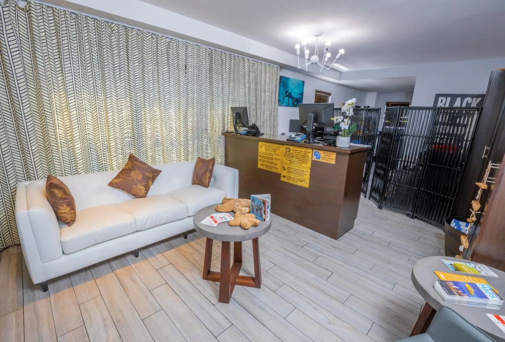 Seaside All Suites Hotel
