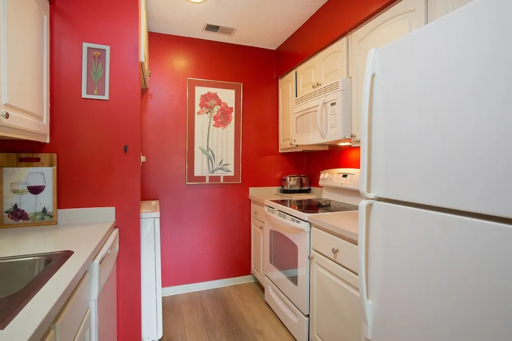 New Listing! Pet-Friendly Beach Villa W/ Pool Condo