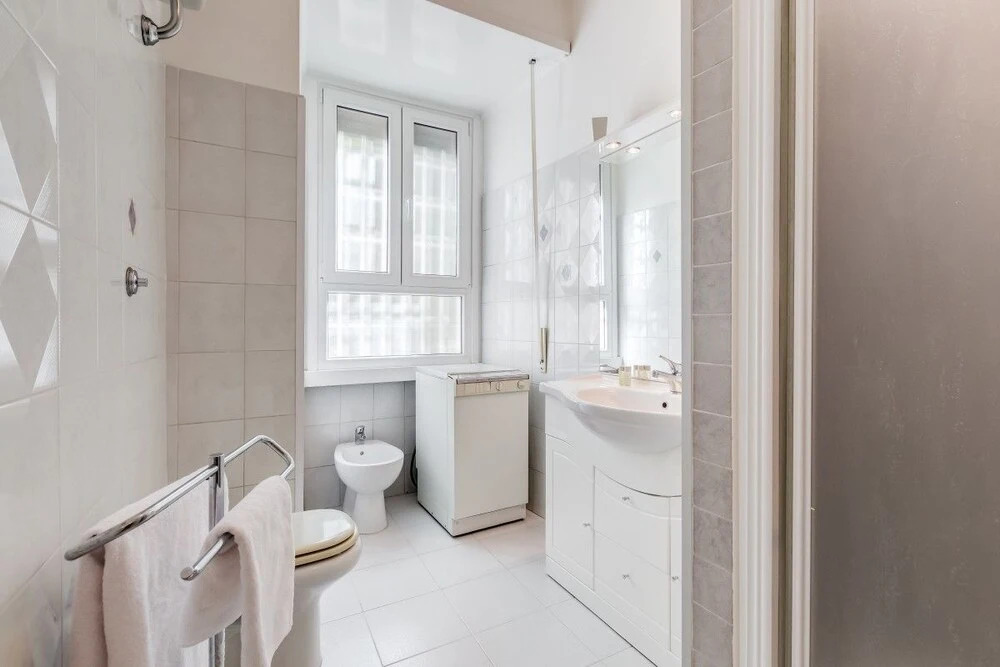 Nice and Bright 2 Beds Flat Near San Giovanni