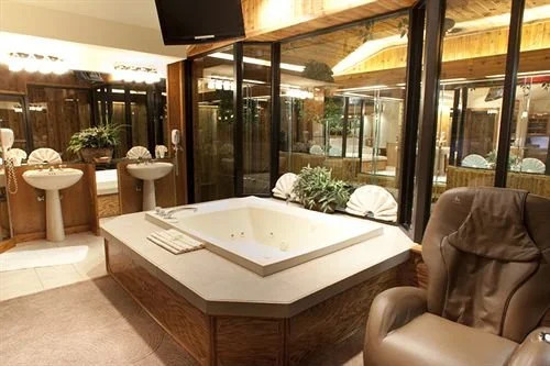 Sybaris Downers Grove