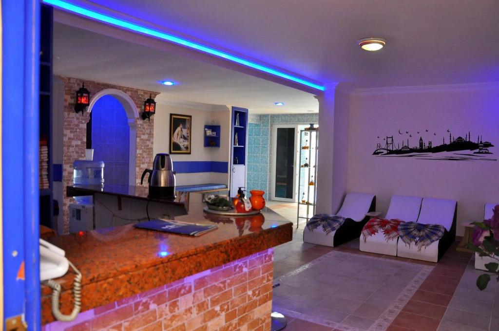 Blue Night Hotel