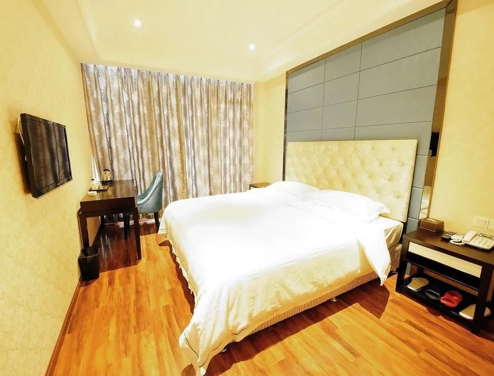 Eden Hotel