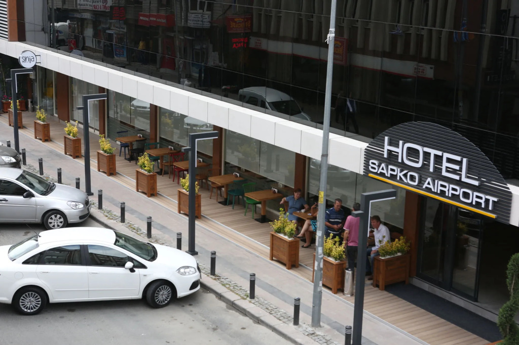 Sapko Airport Hotel