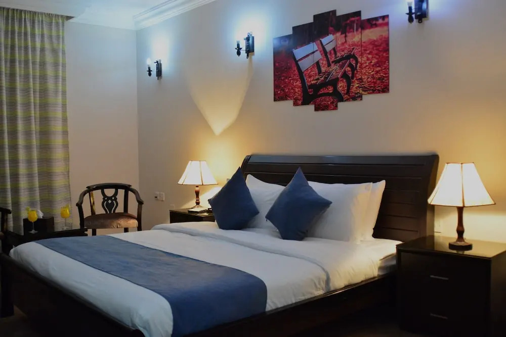 Lilium Hotel