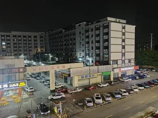 Green View Hotel (Foshan Xiqiao Mountain Qian Guo Qing Store)