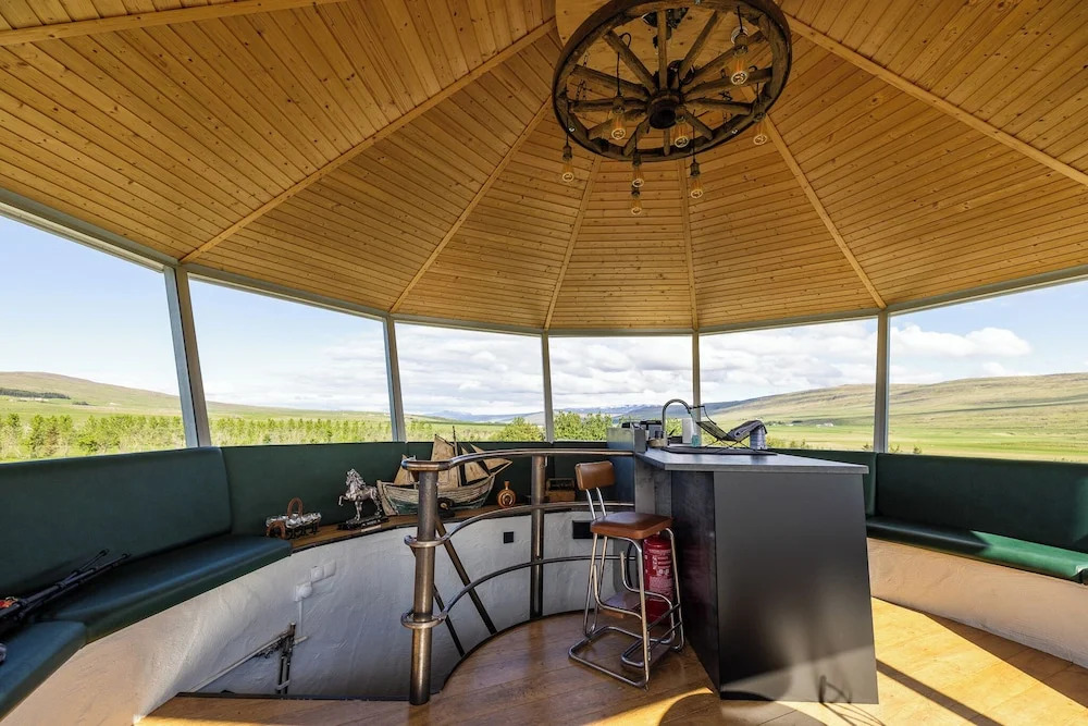 Laugavellir Tower Suite