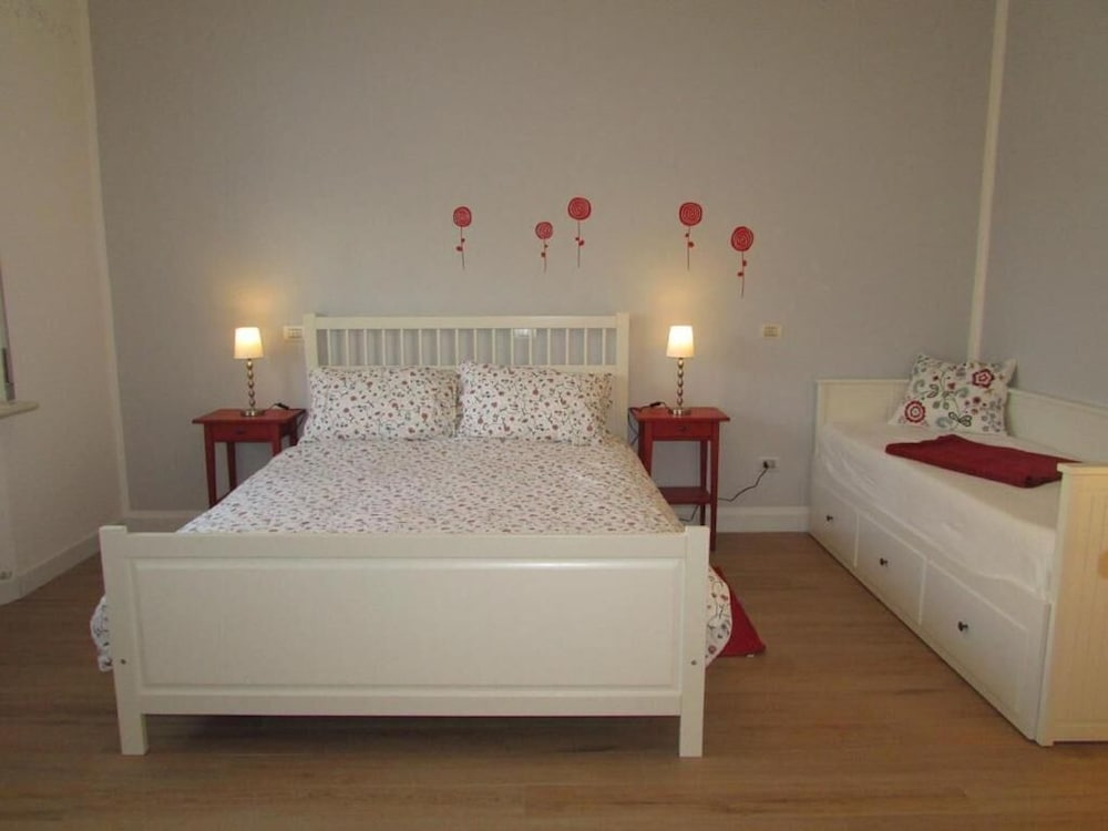 B&B Nadine Forlì - boutique eco stay con parcheggio gratuito