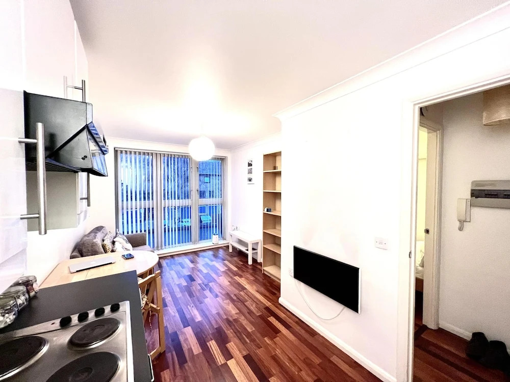 Lovely 1-bed Apartment in London by the Harbour