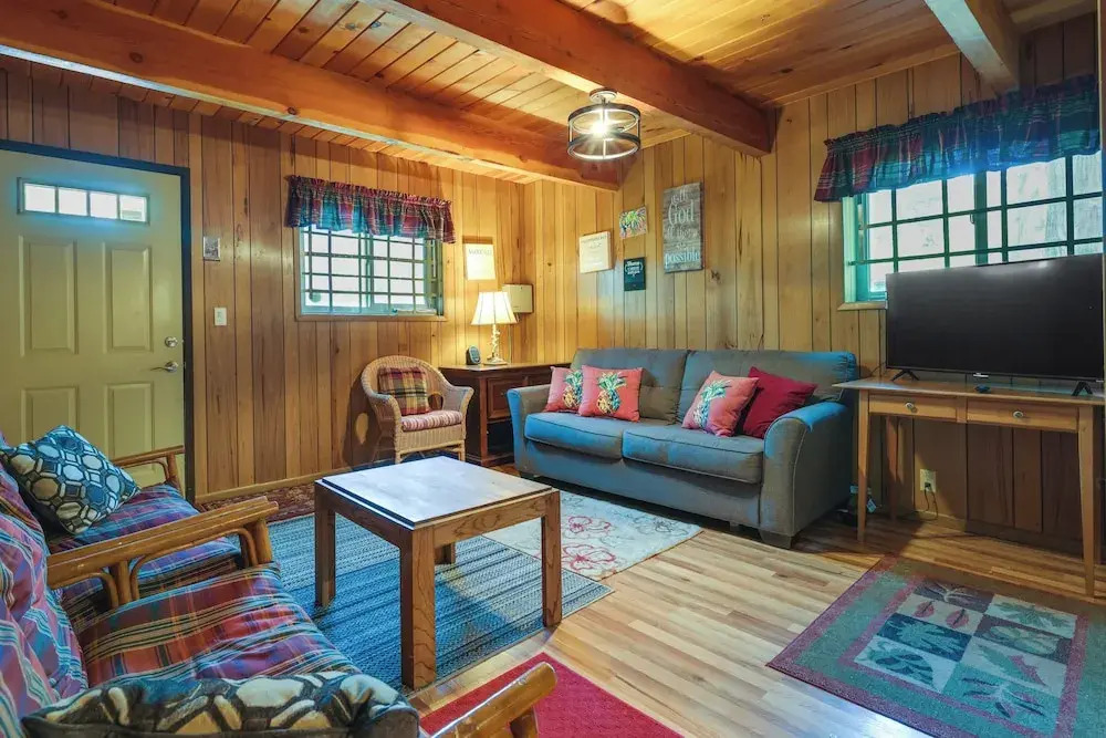 Hike, Bike & Golf: Peaceful Cabin in Twain Harte!