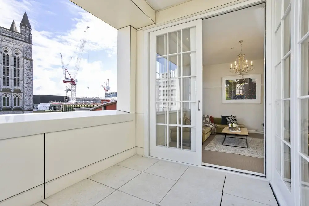 Villa In The Sky Dreamy 2 Bedrooms Penthouse In The Cbd By Urban Butler