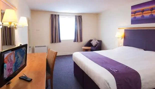 Premier Inn Swindon West - M4 J16