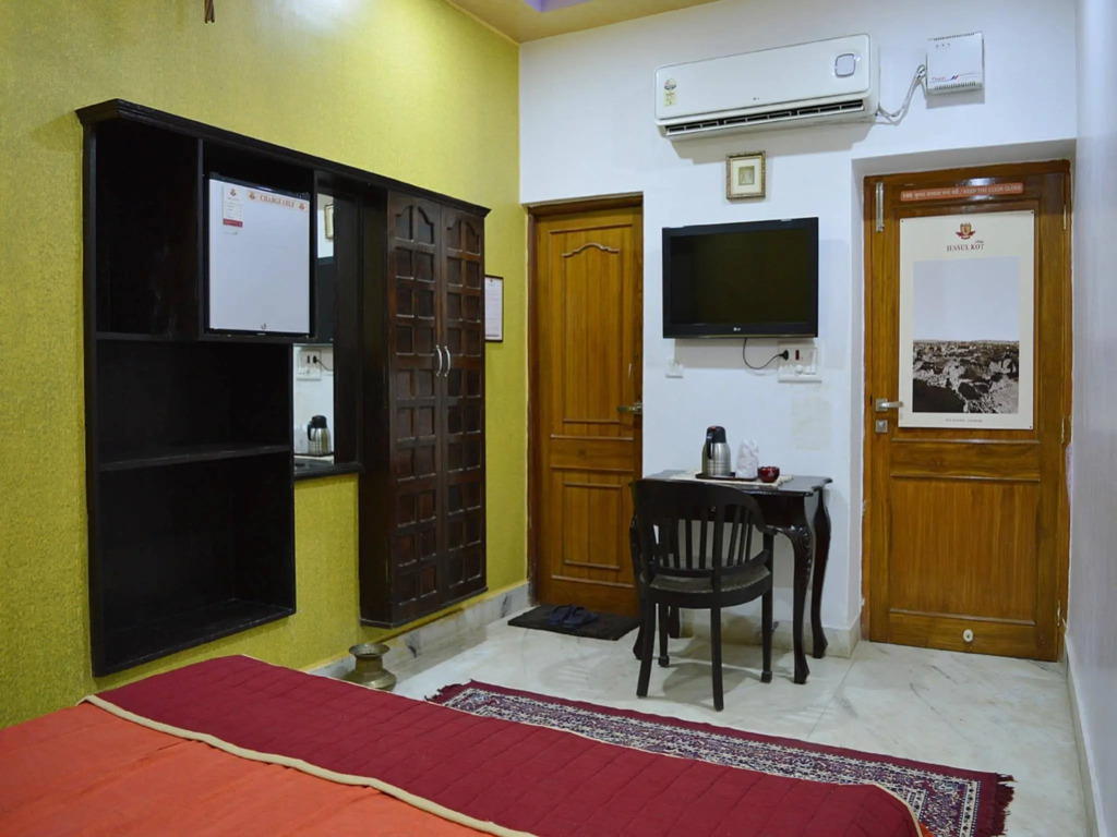 Hotel Jessulkot