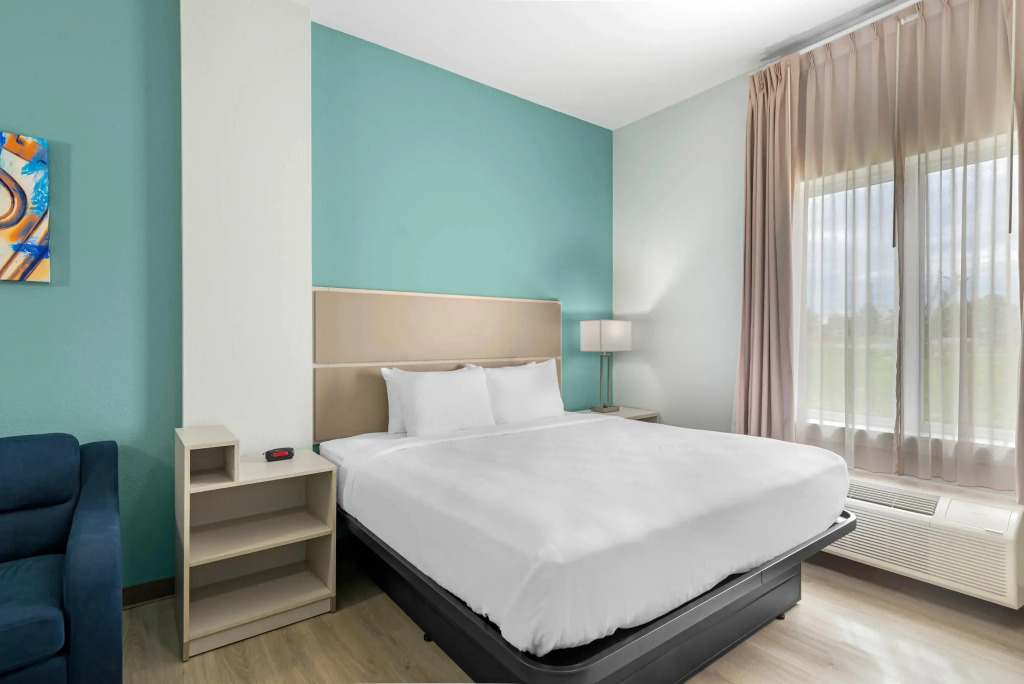 MainStay Suites Chesapeake - Greenbrier