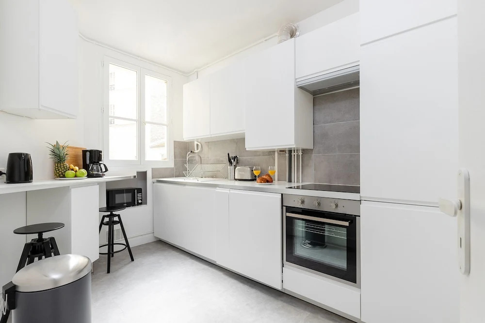 River Seine - Quartier Latin Apartment