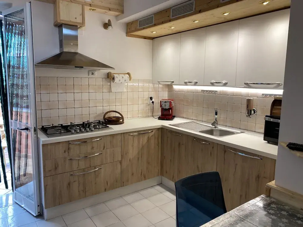 Apartment - Sleeps 2 & Swimming Pool