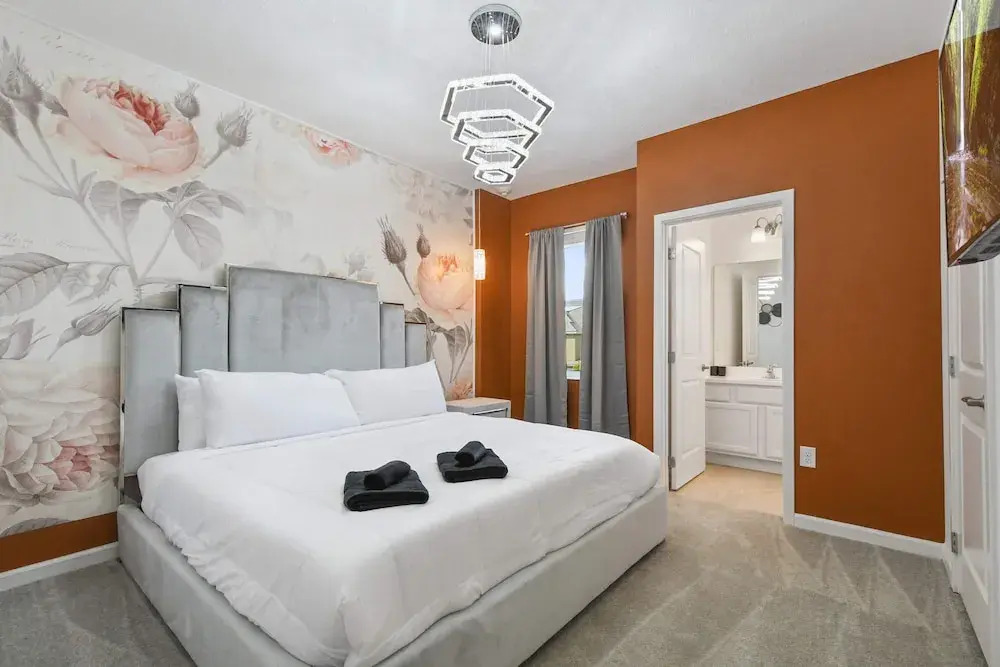 Family-Friendly Luxury Home Near Disney & More