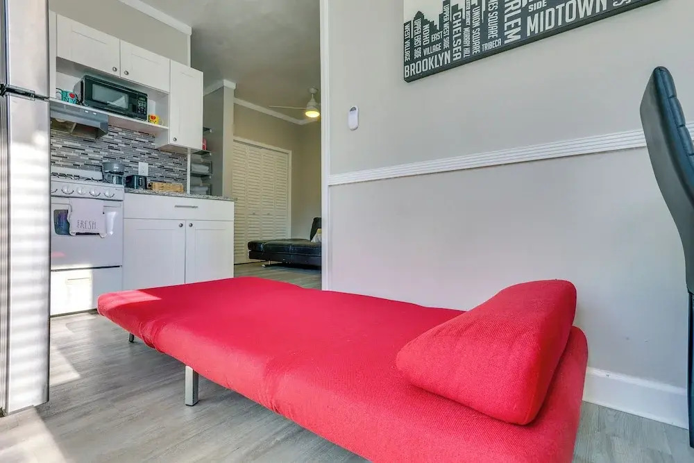 Sunny Miami Beach Condo Steps to Boardwalk!