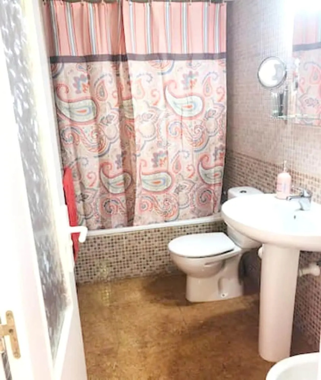 Comfortable House in Antigua with Shared Pool