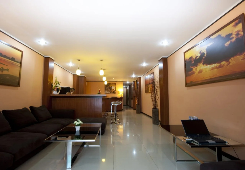 Sun Beach House