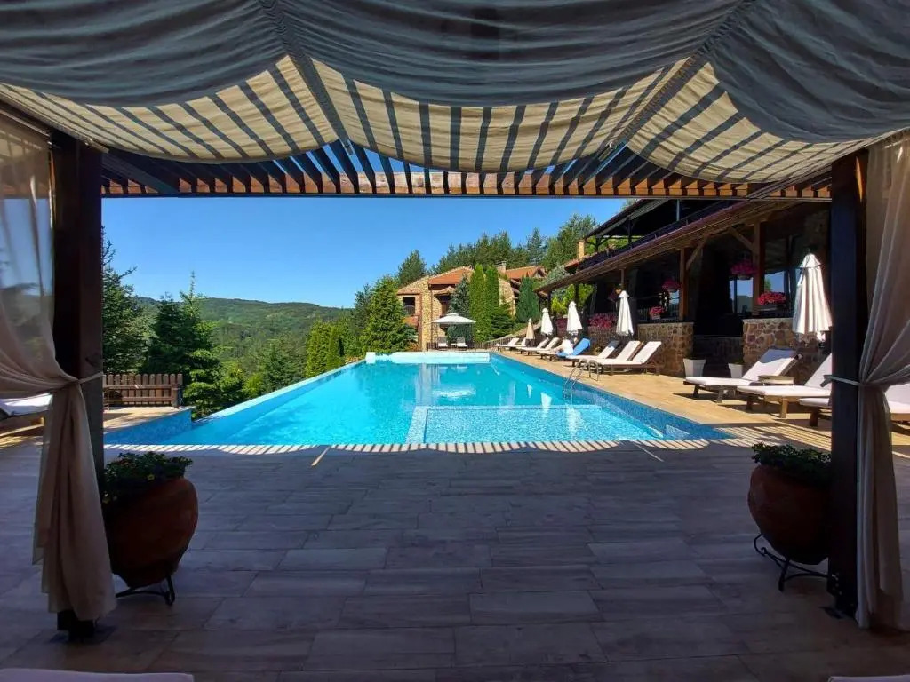 Aurora Resort & Spa