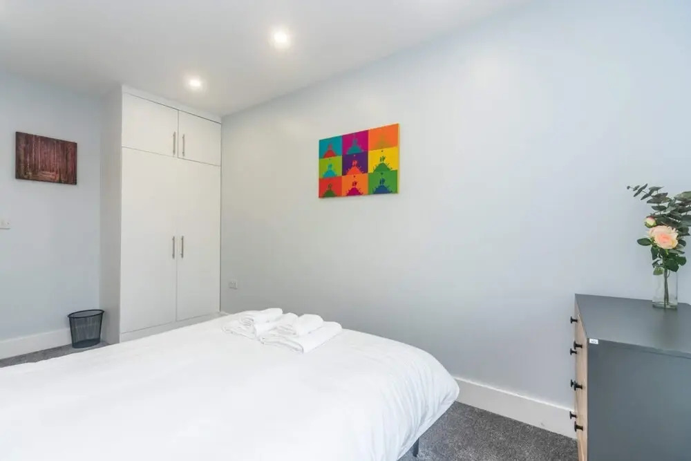 Bright & Chic St John's Hill Duplex