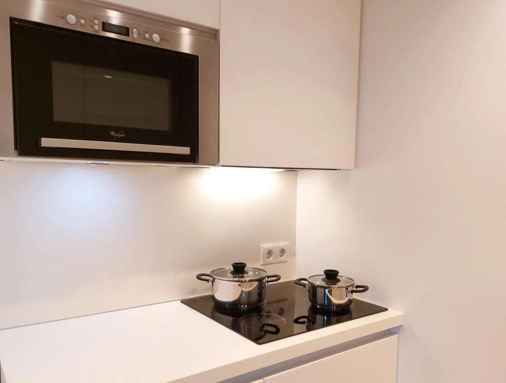 ALPENFLAIR - charming ski-to-door apartment