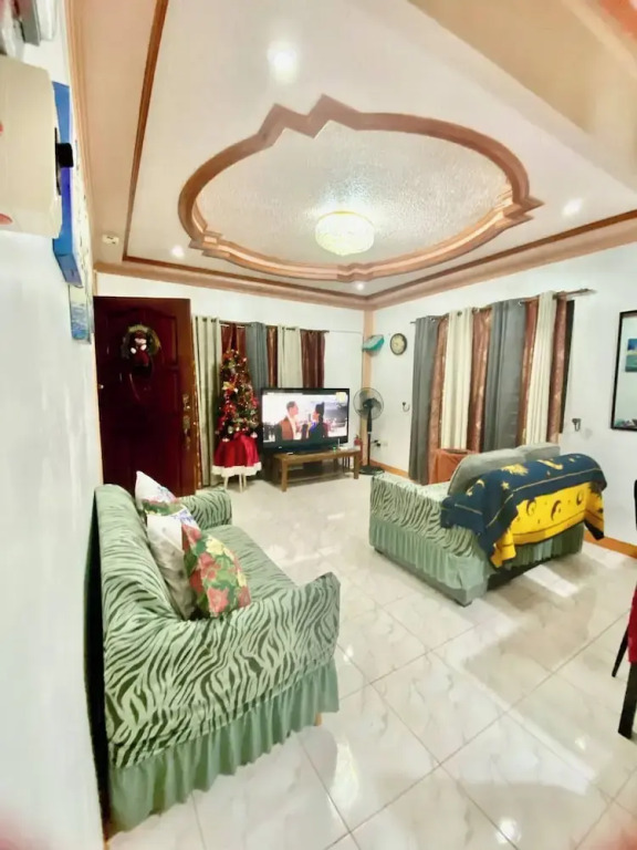 Len Staycation in Panabo 3BDR-2BR-Downstairs Wifi Netflix