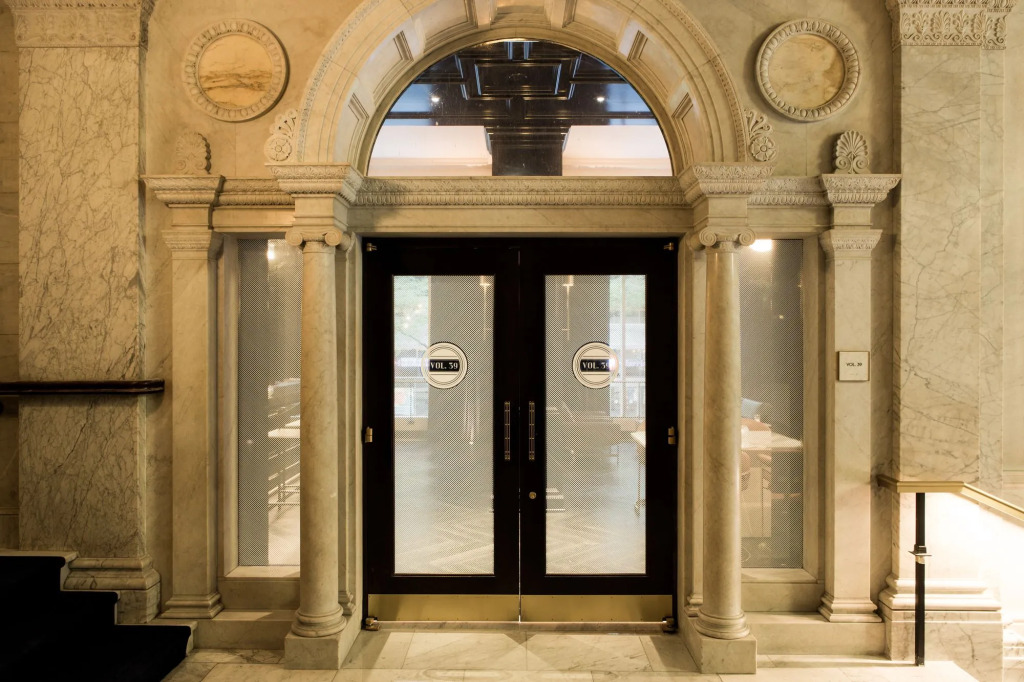 Kimpton Gray Hotel Chicago by IHG