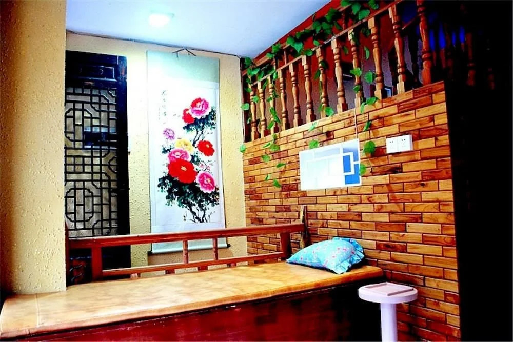 Fenghuang Lifetime True Love Hotel