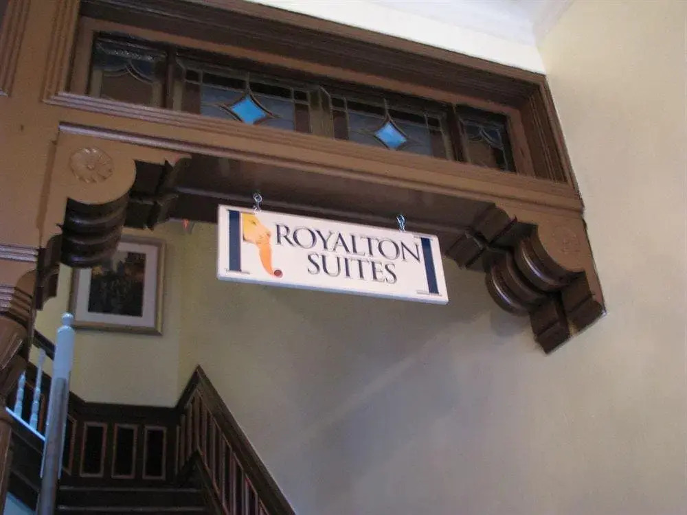 Royalton Suites