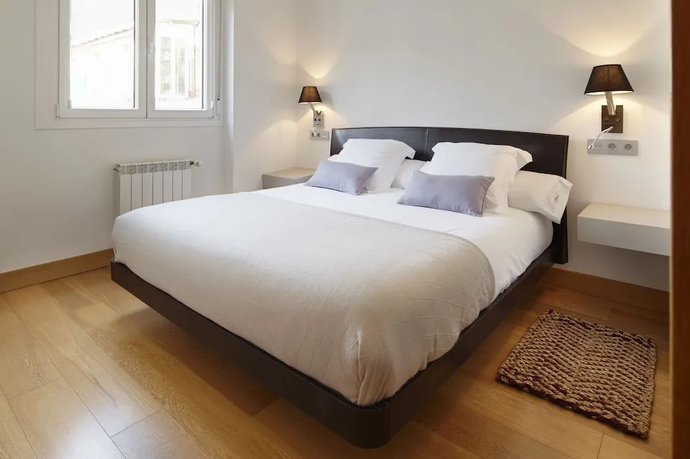 Bretxa Apartment by FeelFree Rentals