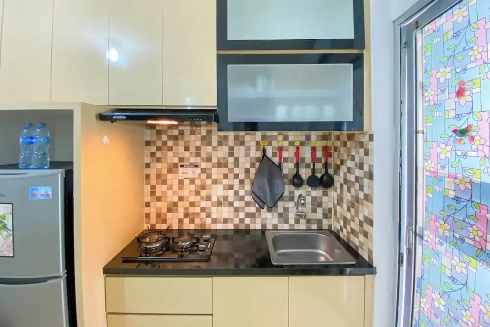 Comfort Living And Modern 2Br At Bassura City Apartment