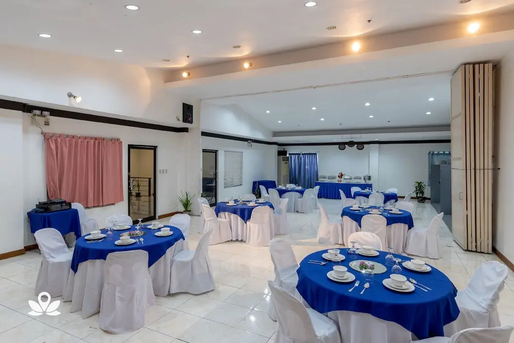 Check Inn Hotel Dumaguete City by RedDoorz