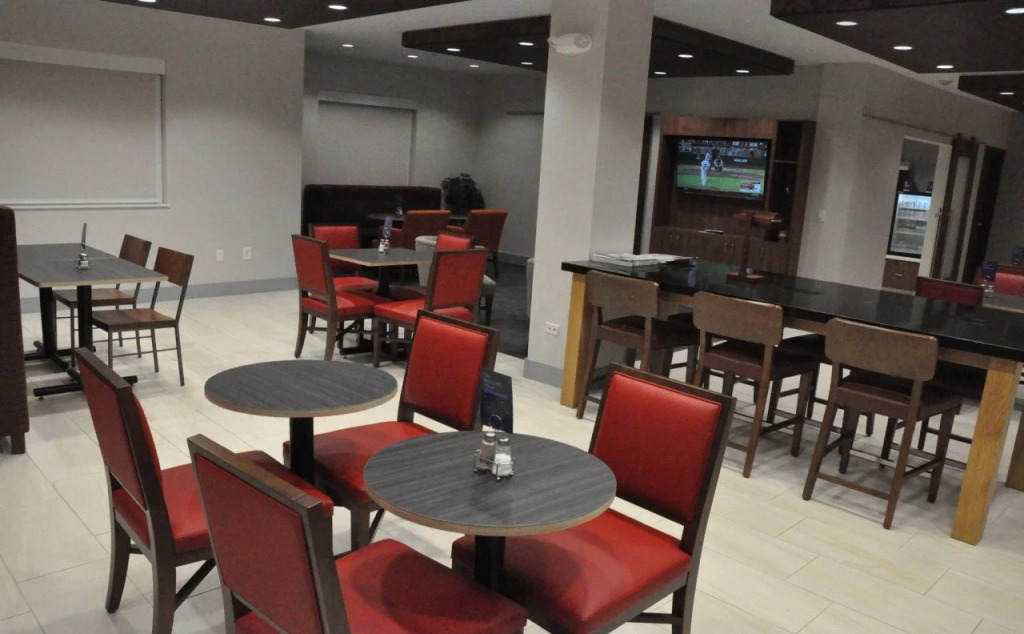 Holiday Inn Express & Suites Jackson by IHG