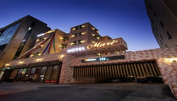 Click Hotel