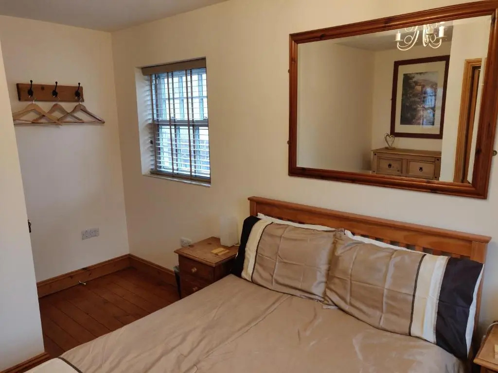 3 BR Ensuite Cottage Private Garden Parking Near St Neots