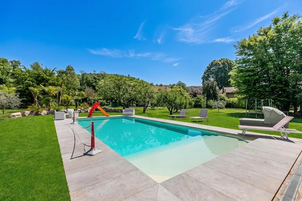 Anita Lake Fitness Retreat - Happy Rentals