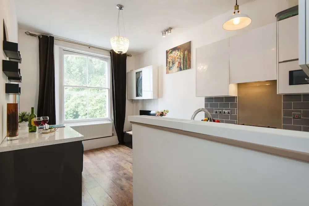 The Homely Westbourne Gardens Apartment - JCN