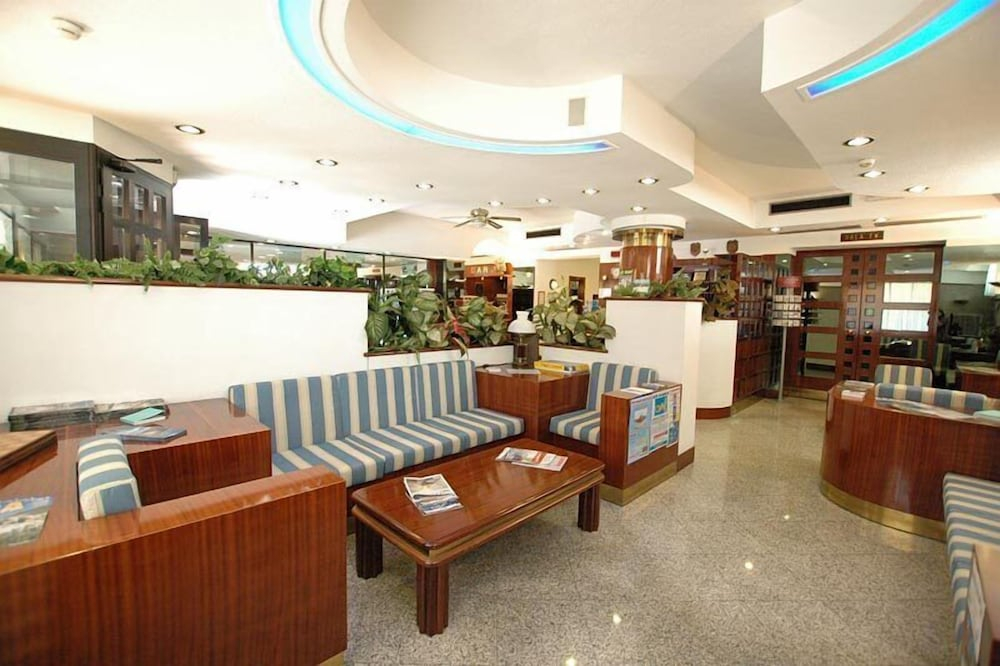 Hotel Crystal