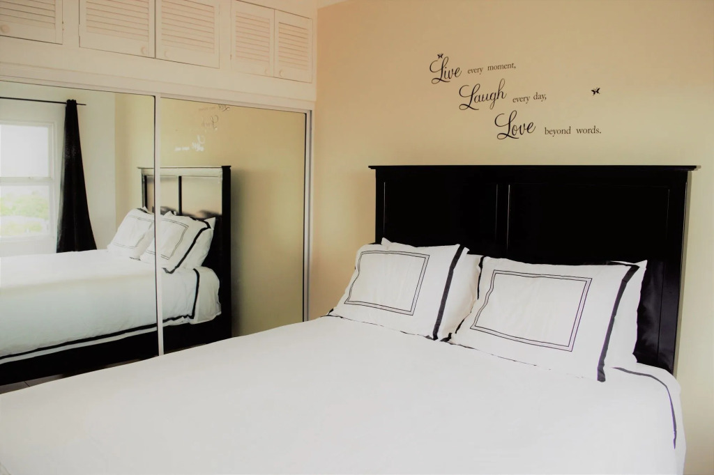 New Kingston Luxury Apt The Bromptons