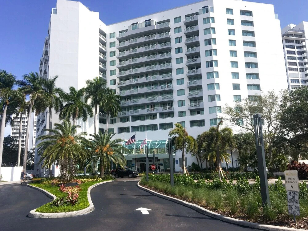 New Listing! Luxe Resort W/ Pool: Near Beach 2 Bedroom Hotel Room