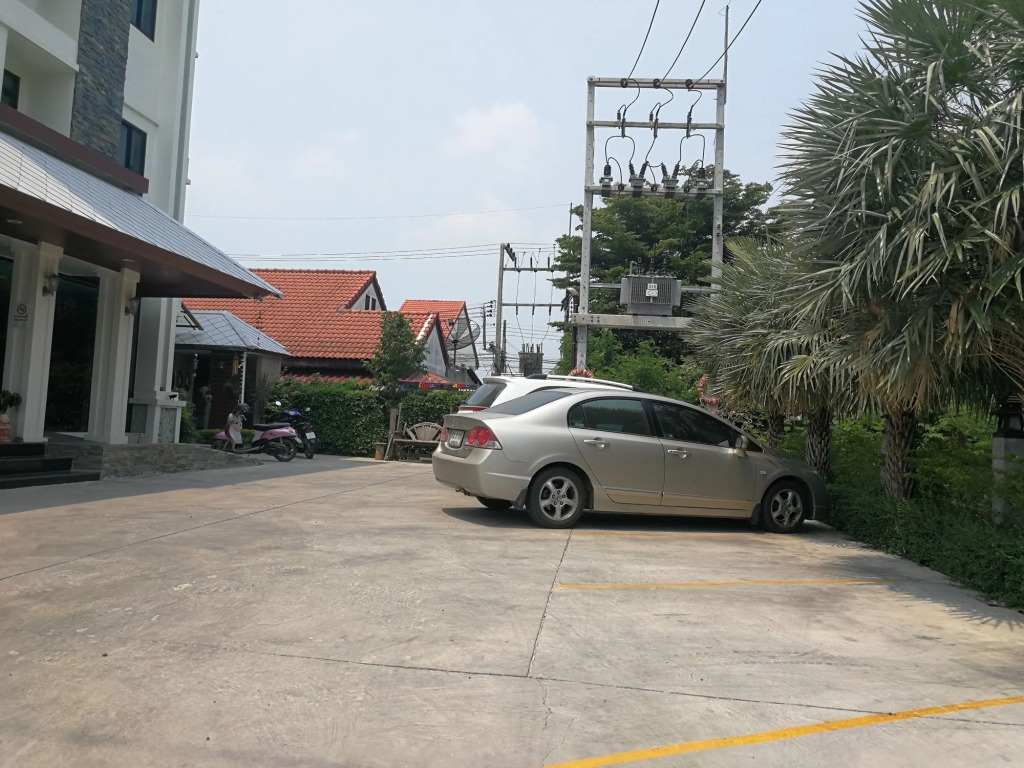 Narai Iyara Palace