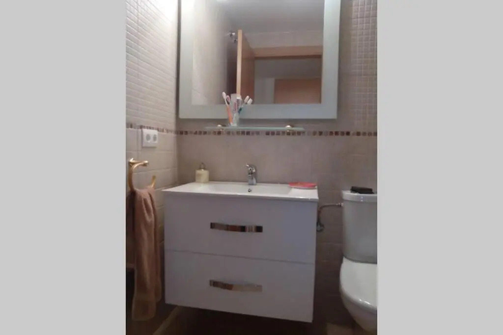 Bonito apartamento de 3 hab. con jardín