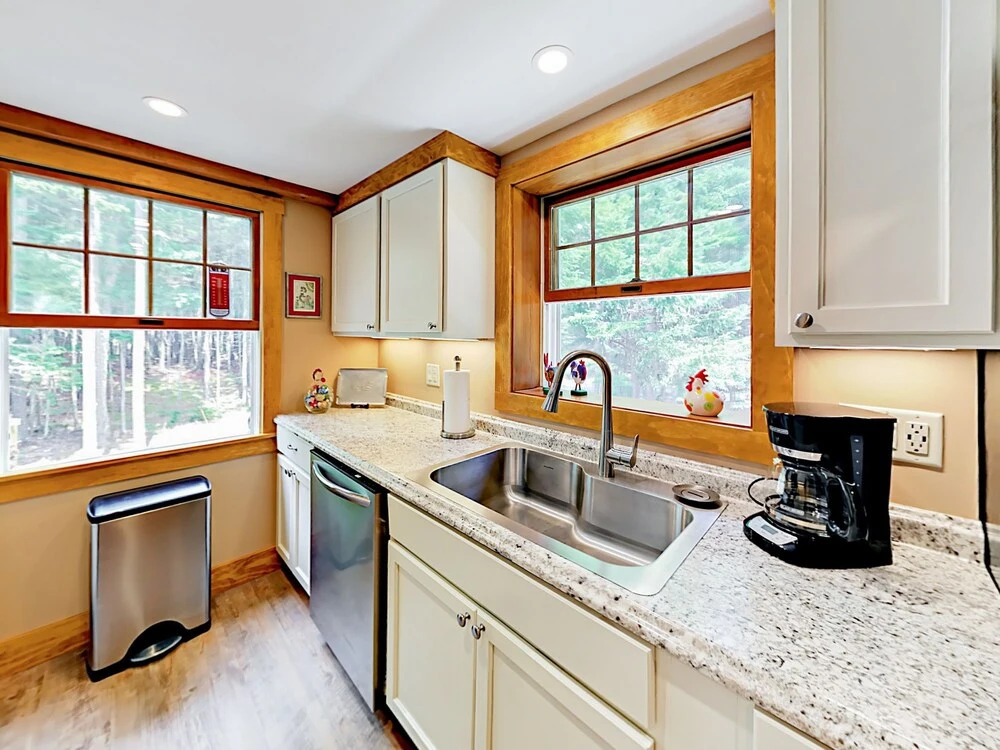31 Rand Road Cottage 2 Bedrooms 2 Bathrooms Cottage