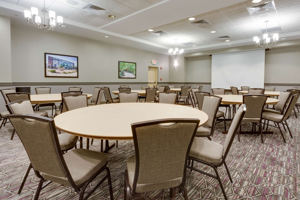 Drury Inn & Suites Middletown Franklin